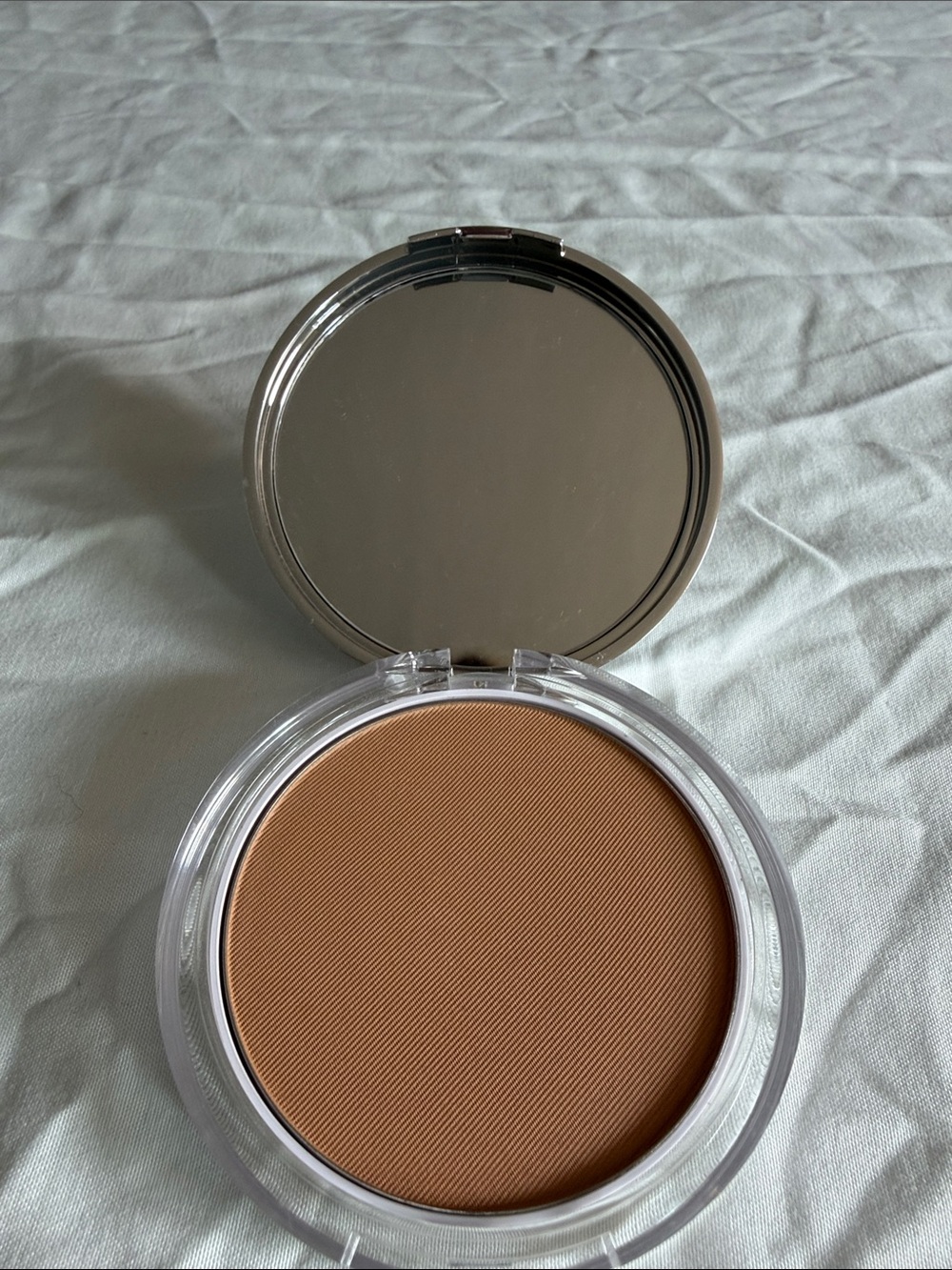 Clinique Stay-Matte Sheer Pressed Powder - Picture 3 of 3